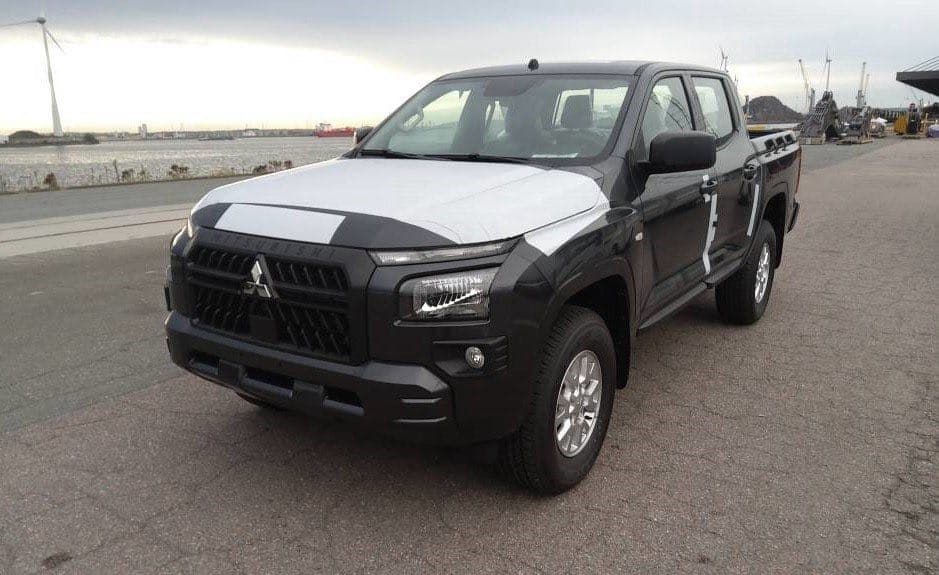 Mitsubishi L200 GL DC 2.4L 4WD 2024